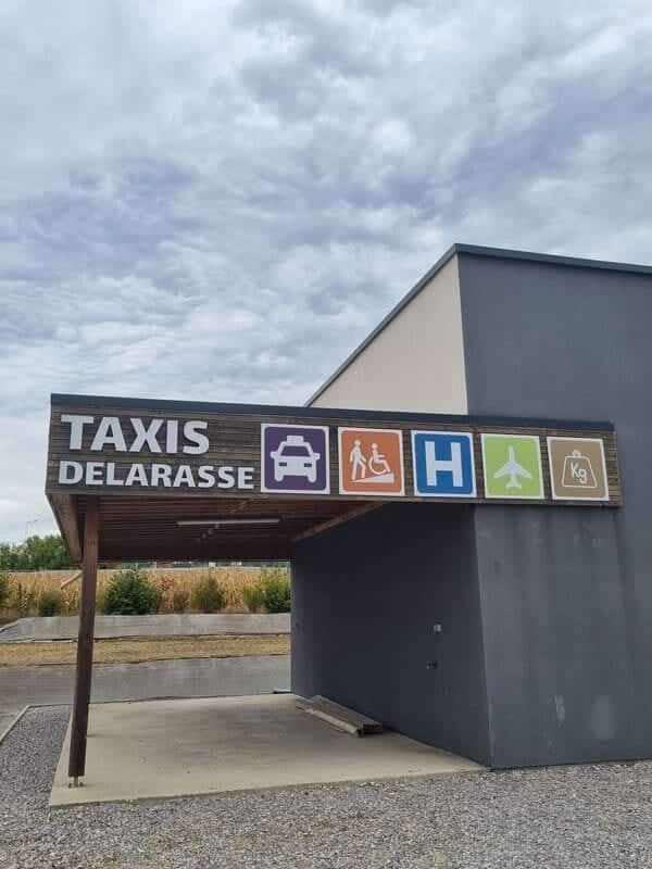 Enseigne Taxis Delarasse